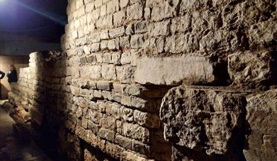 Image of the Roman wall in the Kings Bastion
