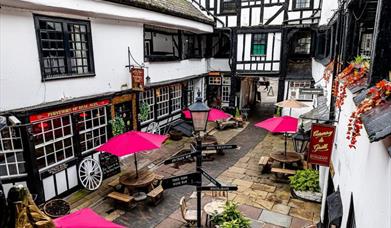 The New Inn, Courtyard