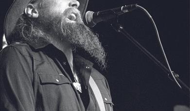 Robert Jon & The Wreck