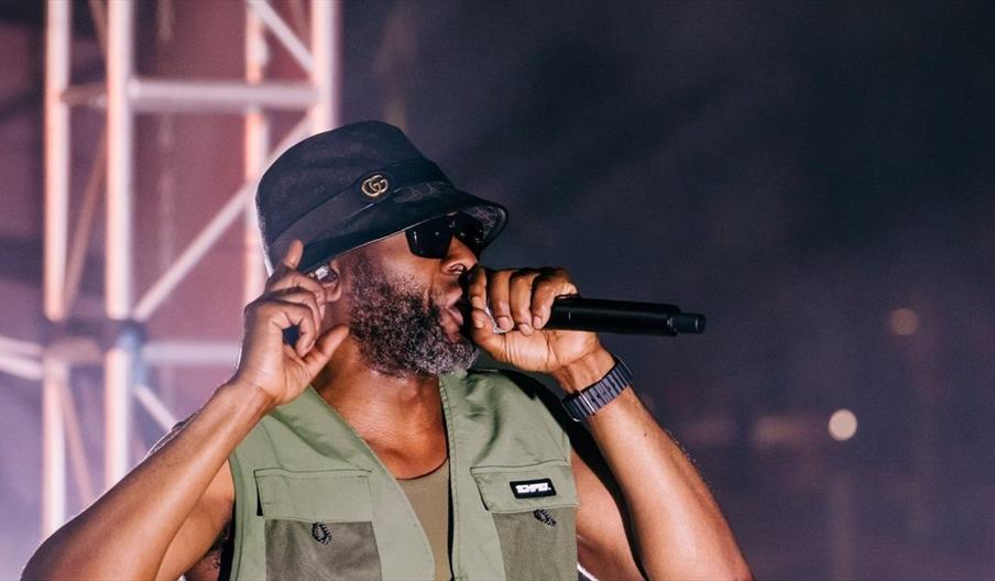 Flowdan & Neffa-T at Gloucester Guildhall