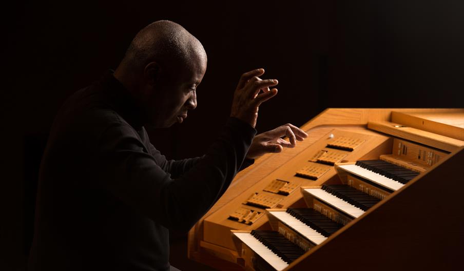 Organ Recital with Wayne Marshall