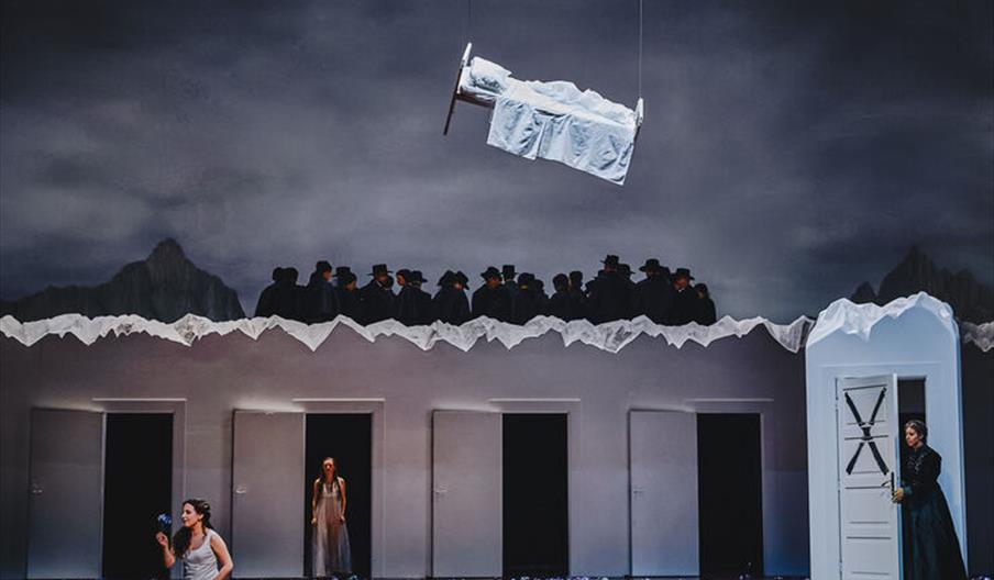 The Metropolitan Opera: La Sonnambula