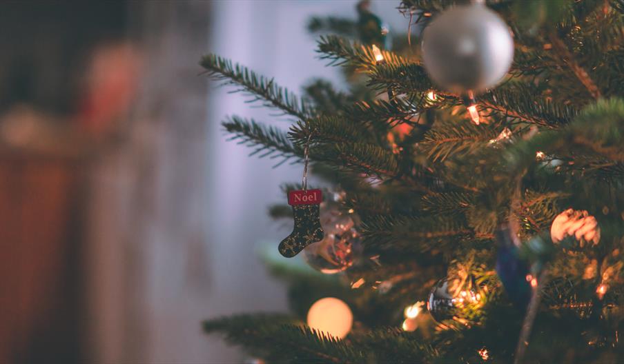 Art After Hours: Retro Christmas Decorations