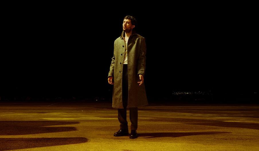 National Theatre Live: Golden Boy (15)