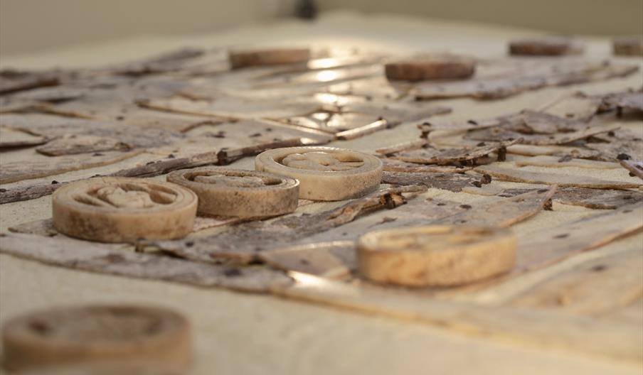 Hands-On History: Object Handling with the Table Set