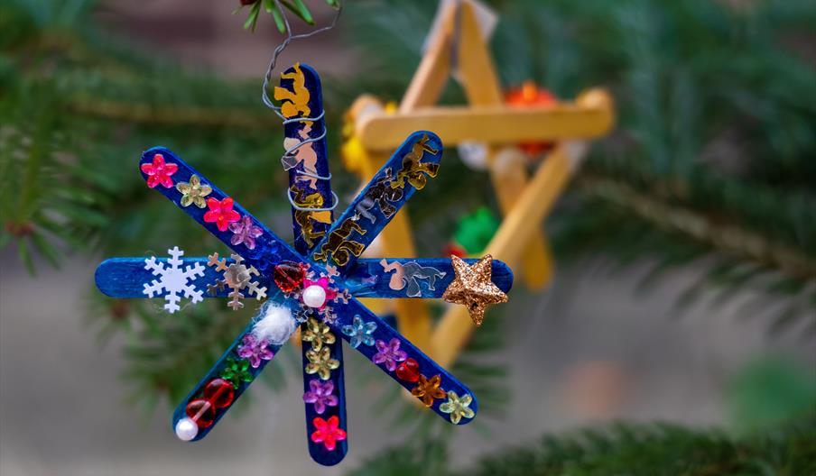 Merry Makers: Christmas Crafting Club