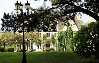 Hatten Court