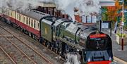 The Duke of Gloucester runs through Wellington Station